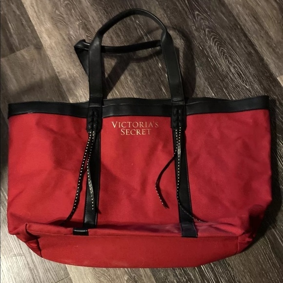 NWOT Victoria’s Secret Red & Black Limited Edition Tote - Picture 1 of 3